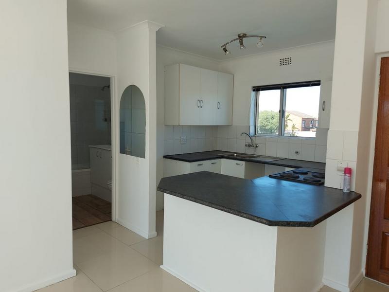 To Let 1 Bedroom Property for Rent in Goodwood Central Western Cape
